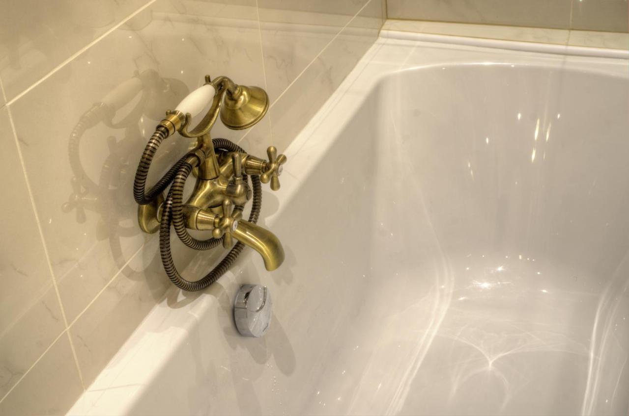 Les Petits Boudoirs De Savoie Leilighet Chambéry Eksteriør bilde